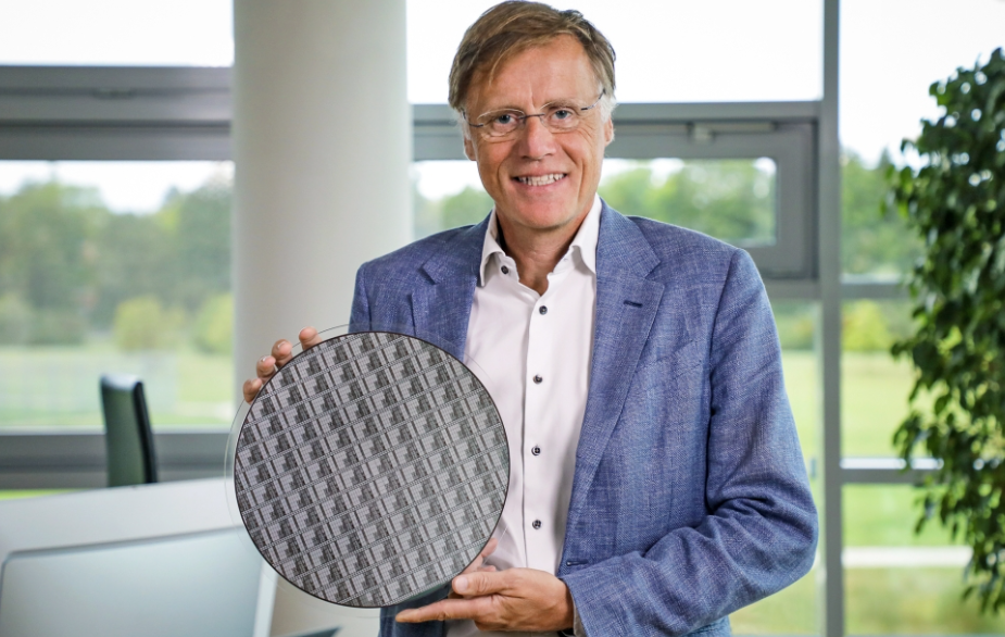 Infineon avduker verdens første 300 mm Power GaN Wafer